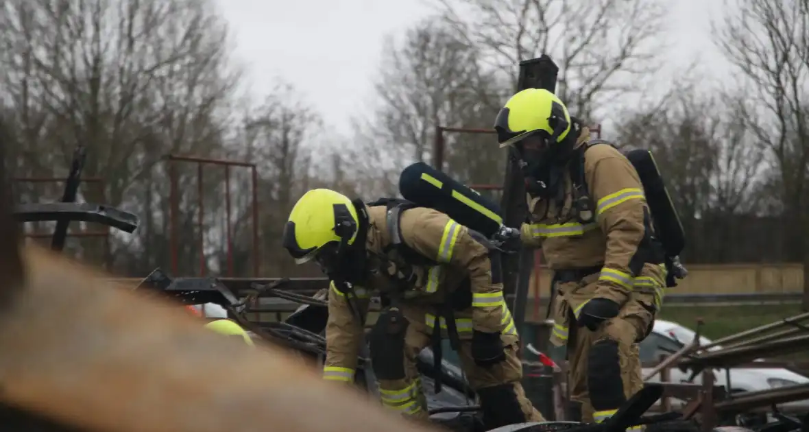 Grote brand verwoest schuur - Foto 6