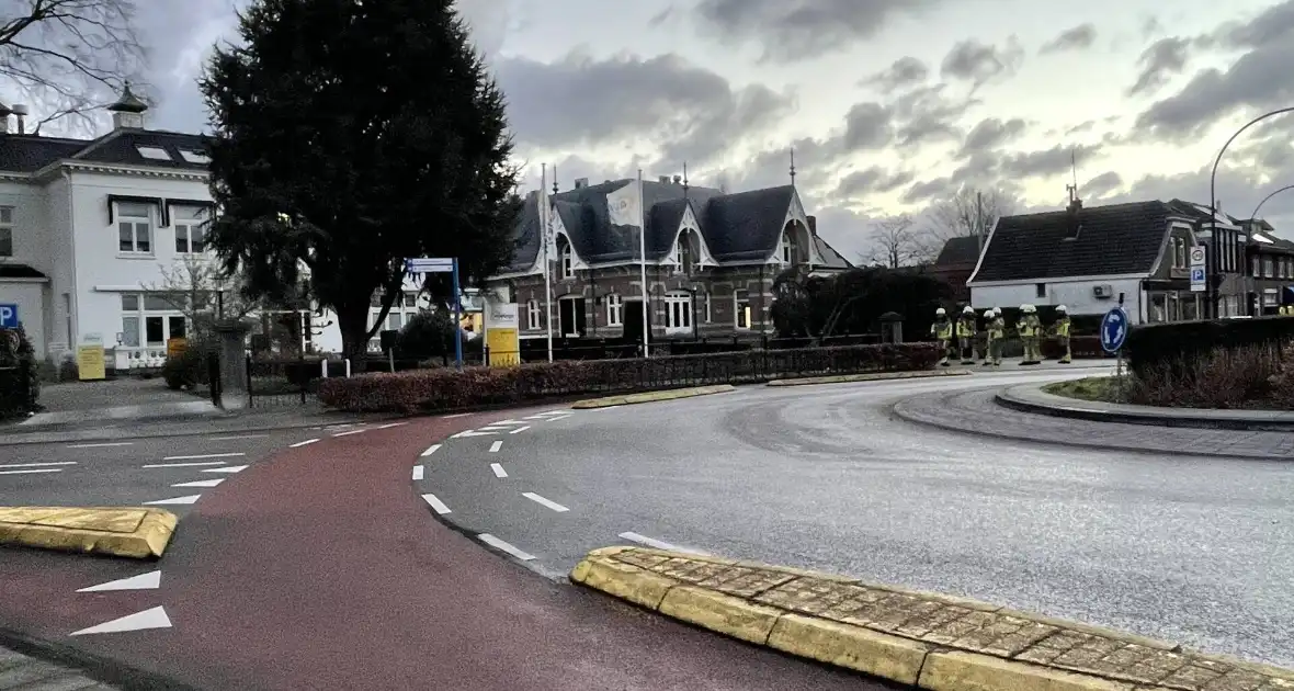 Grote boom omgelegd door storm Dudley