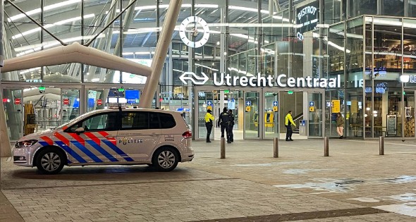 Persoon neergestoken met kapotgeslagen drankfles - Afbeelding 1