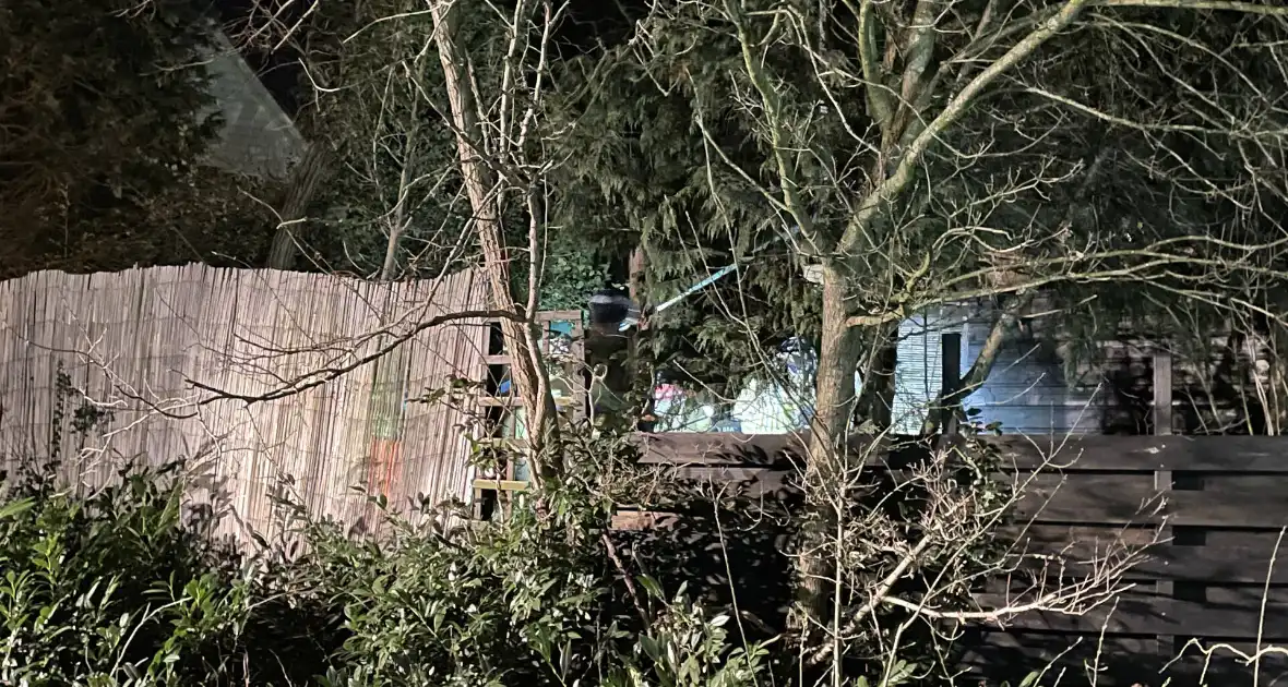 Brandweer stelt boom veilig - Foto 4