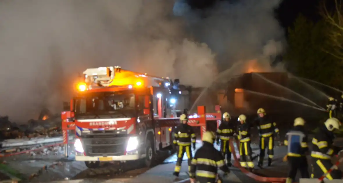 Evacuaties na brand in kringloopwinkel - Foto 7