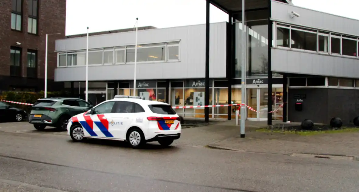 Politie doet onderzoek naar overval op Amac winkel