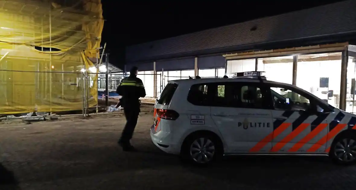 Politie doet onderzoek naar overval op Albert Heijn - Foto 8