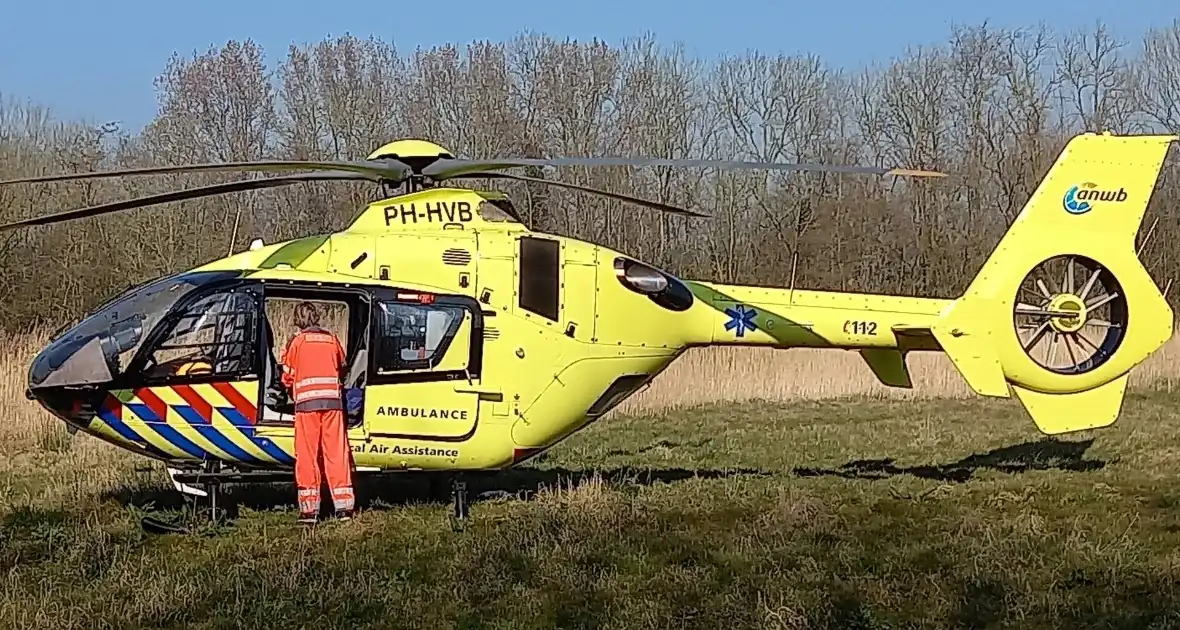 Traumahelikopter geland voor ongeval in woning - Foto 2
