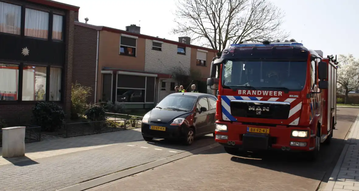 Onkruidbrander zet heg in brand