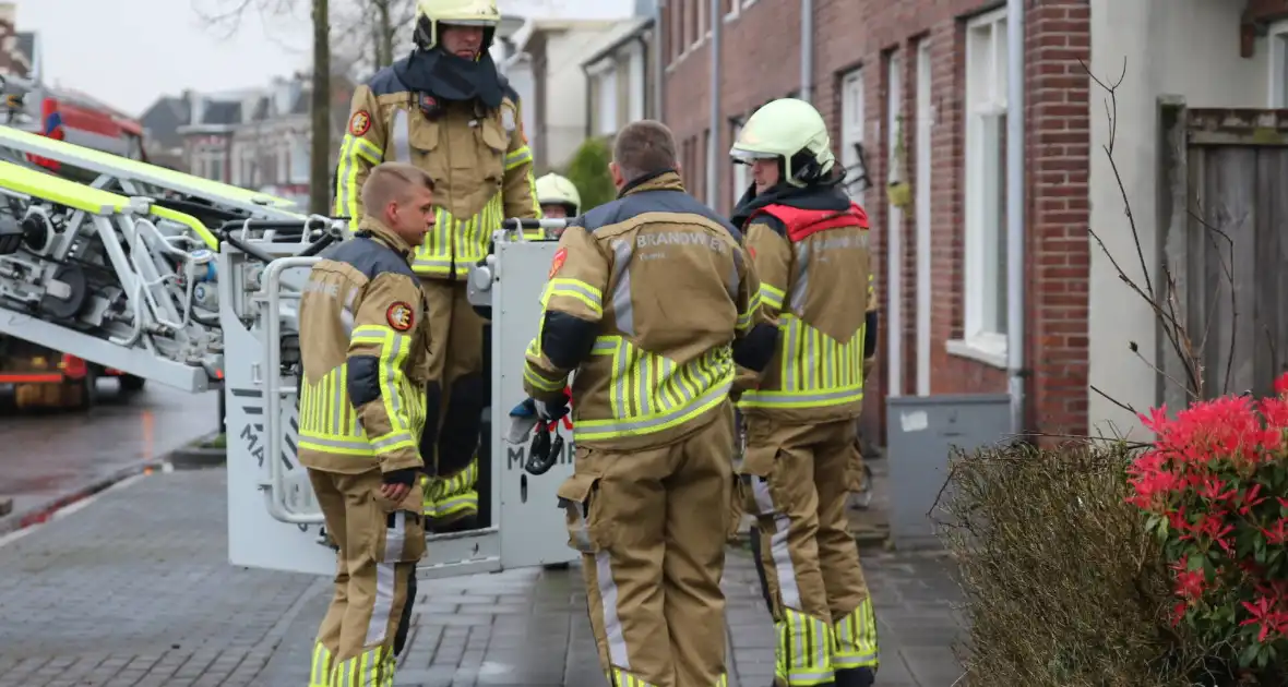 Zwarte rookontwikkeling bij schoorsteenbrand - Foto 2