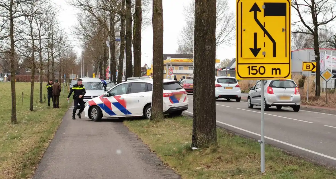 Schade bij aanrijding op kruising - Foto 4