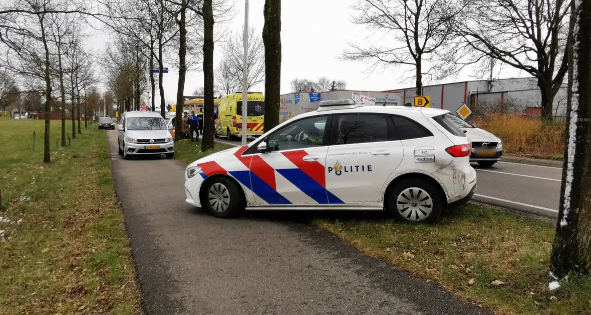 Schade bij aanrijding op kruising - Foto 5