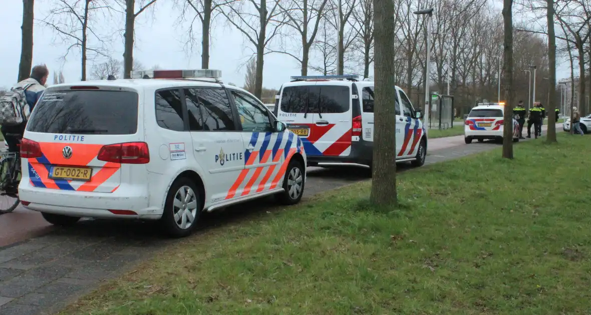 Bestuurder brommobiel rijdt de sloot in - Foto 5