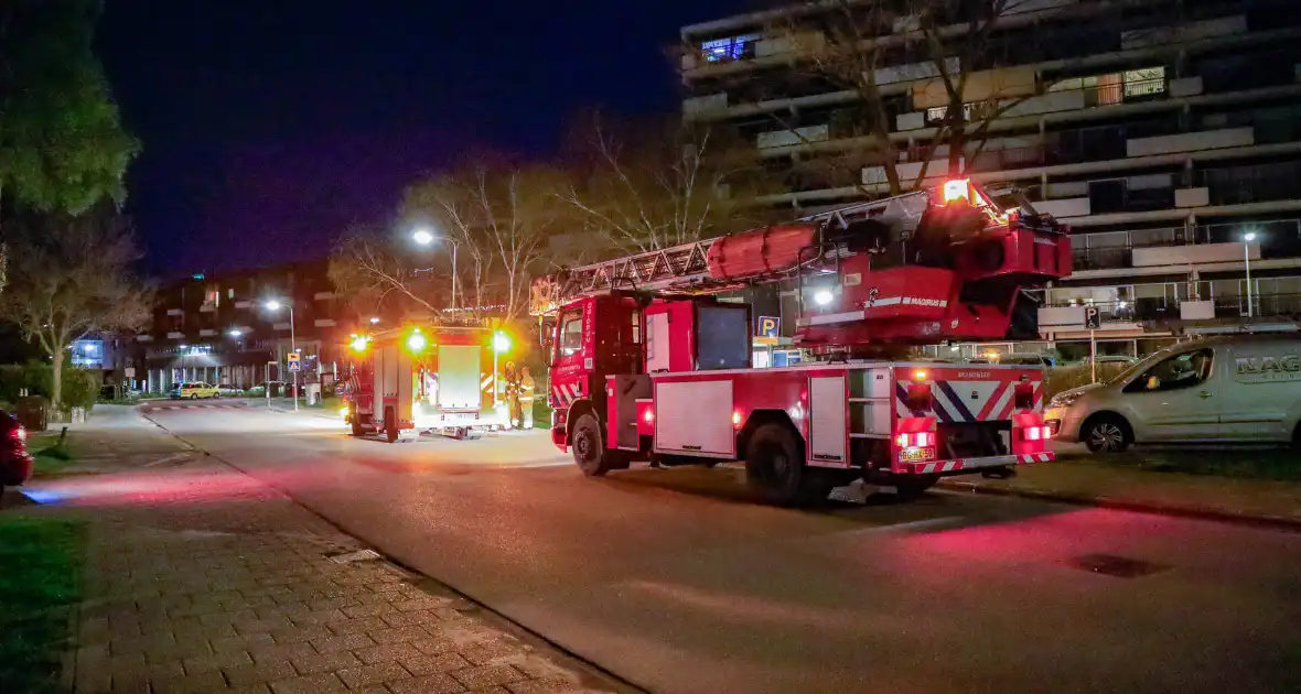 Brandweer ingezet voor gebouwbrand - Foto 2