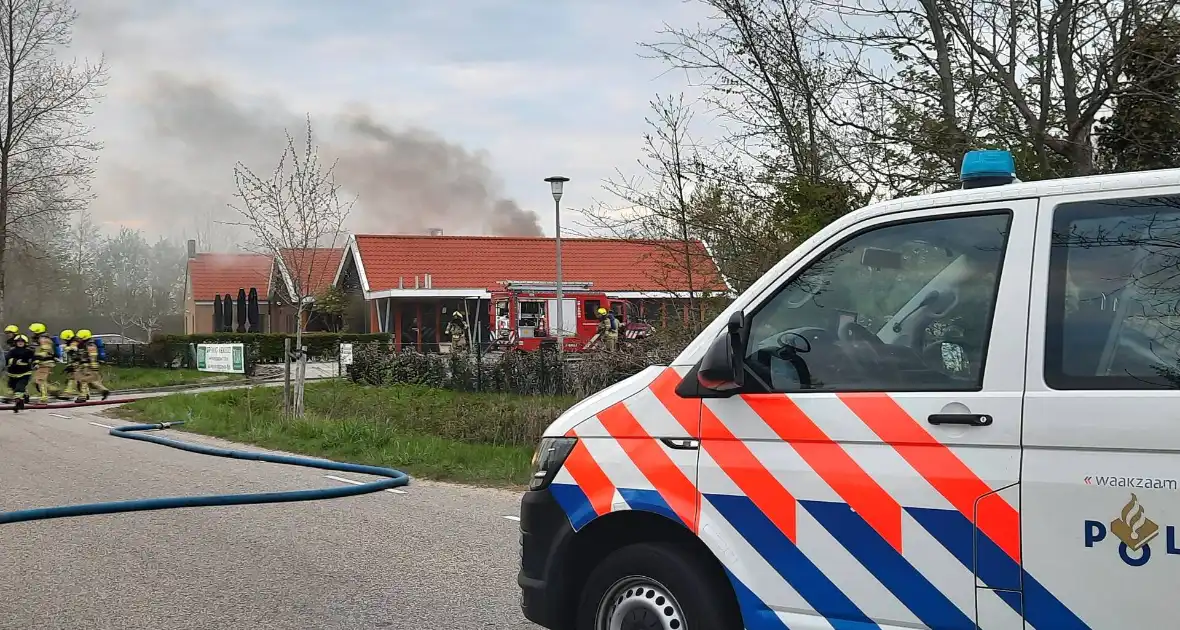 Enorme rookwolken bij brand in voormalig restaurant Wok van Walcheren - Foto 3