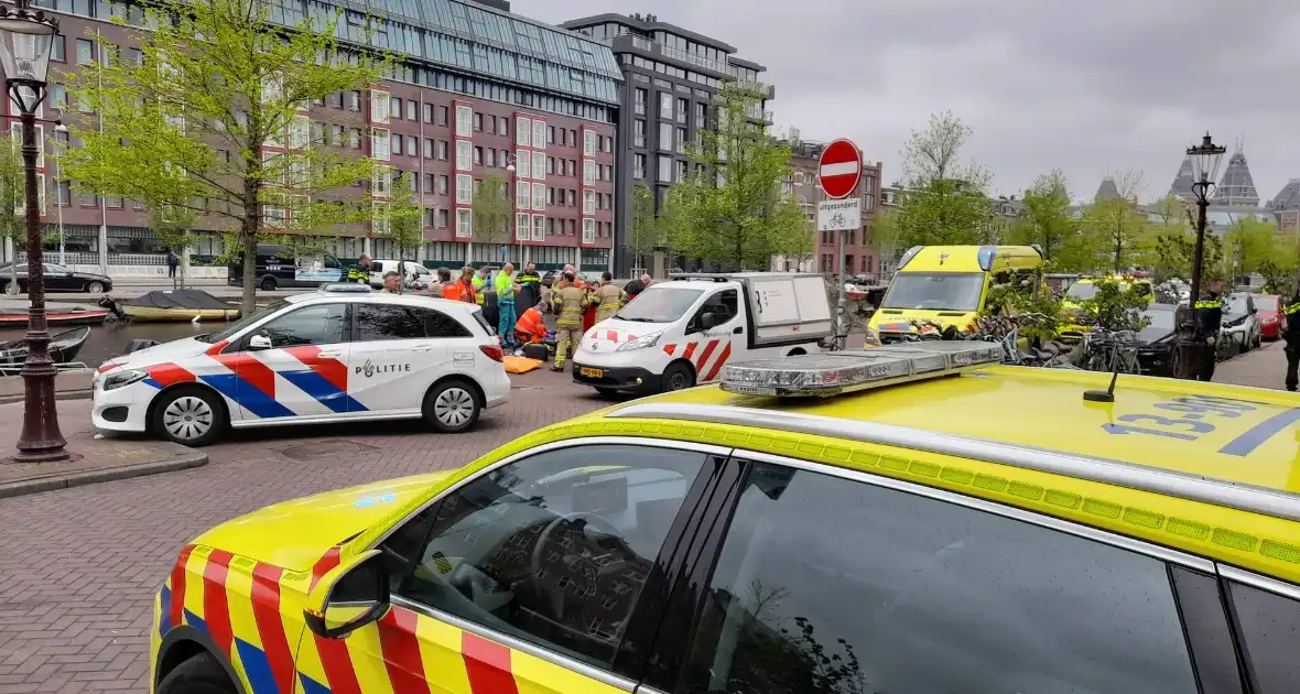 Persoon overleden na te water raken in vaart Boerenwetering - Foto 6