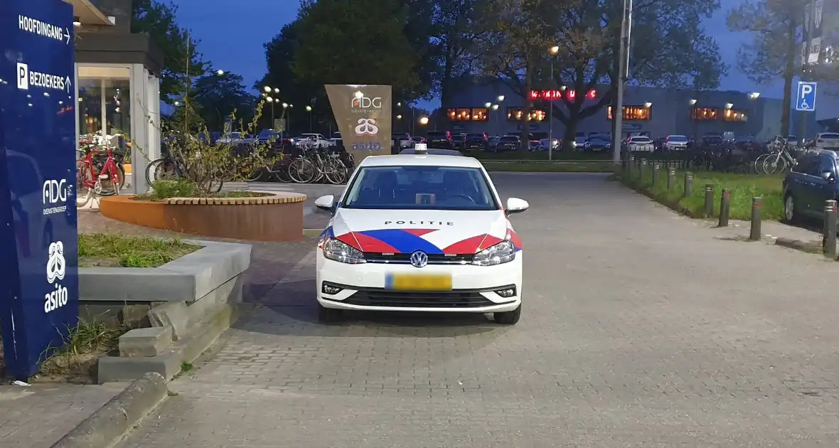 Veel politie op de been vanwege voetbalwedstrijd - Foto 6