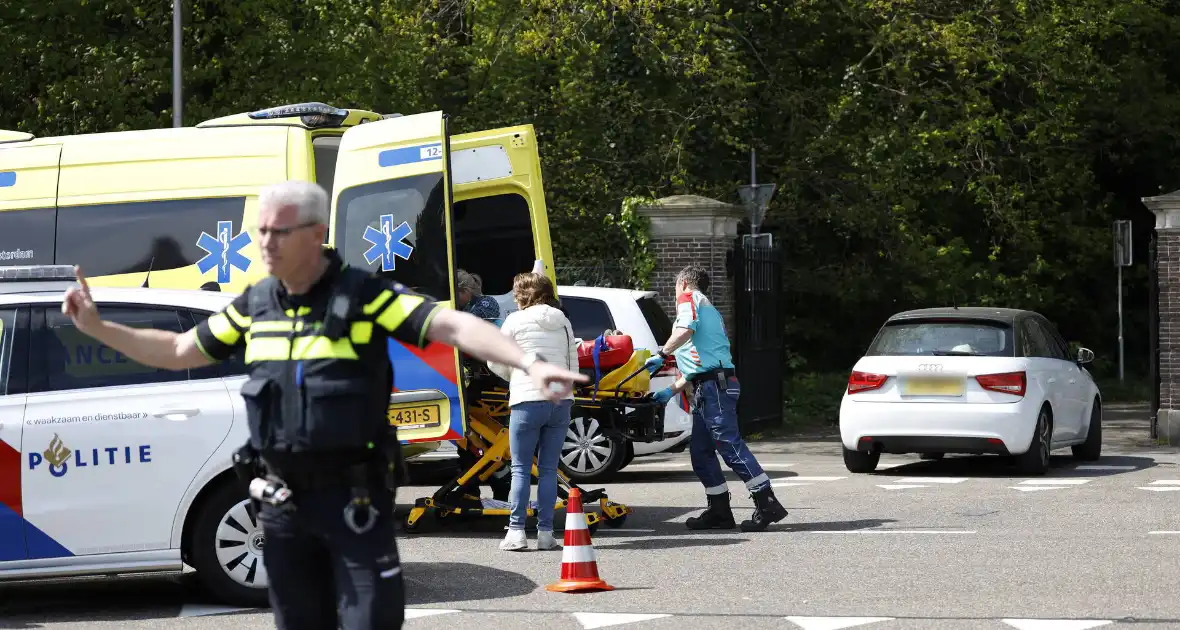 Fietser ernstig gewond bij aanrijding met auto