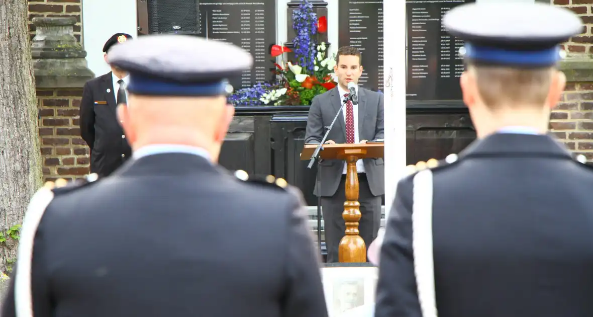 Grote drukte bij Dodenherdenking - Foto 18