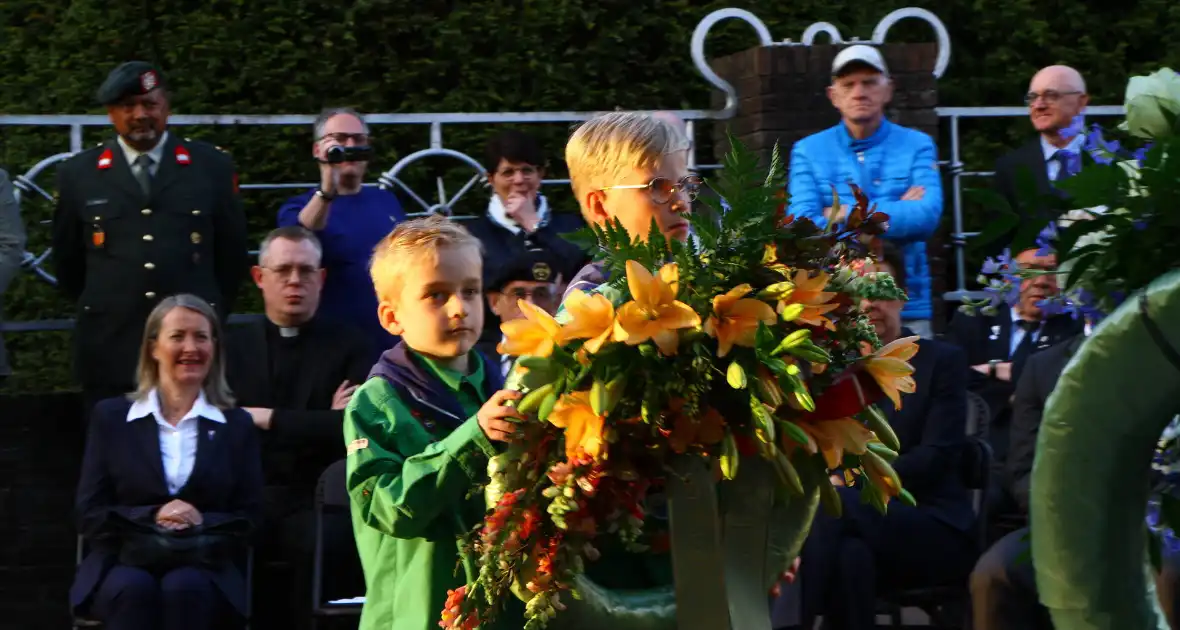 Grote drukte bij Dodenherdenking - Foto 4