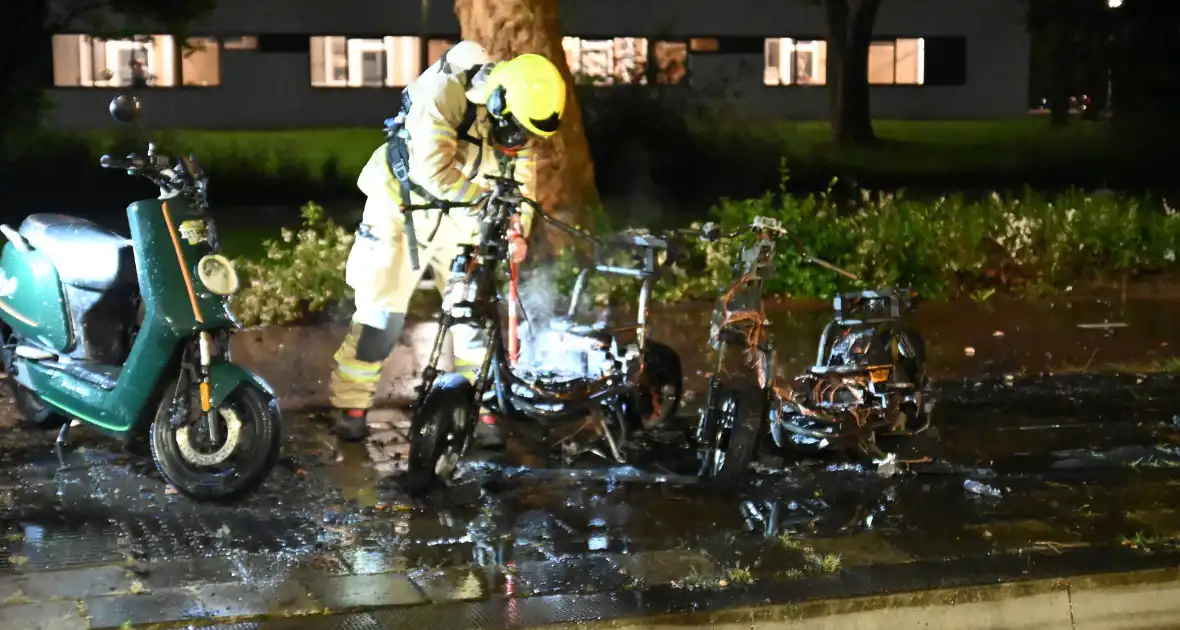 Felyx deelscooters verwoest vanwege brand - Foto 3