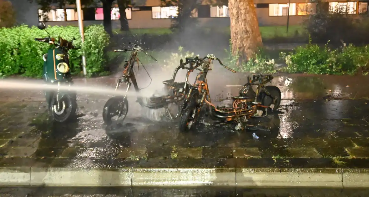 Felyx deelscooters verwoest vanwege brand - Foto 4