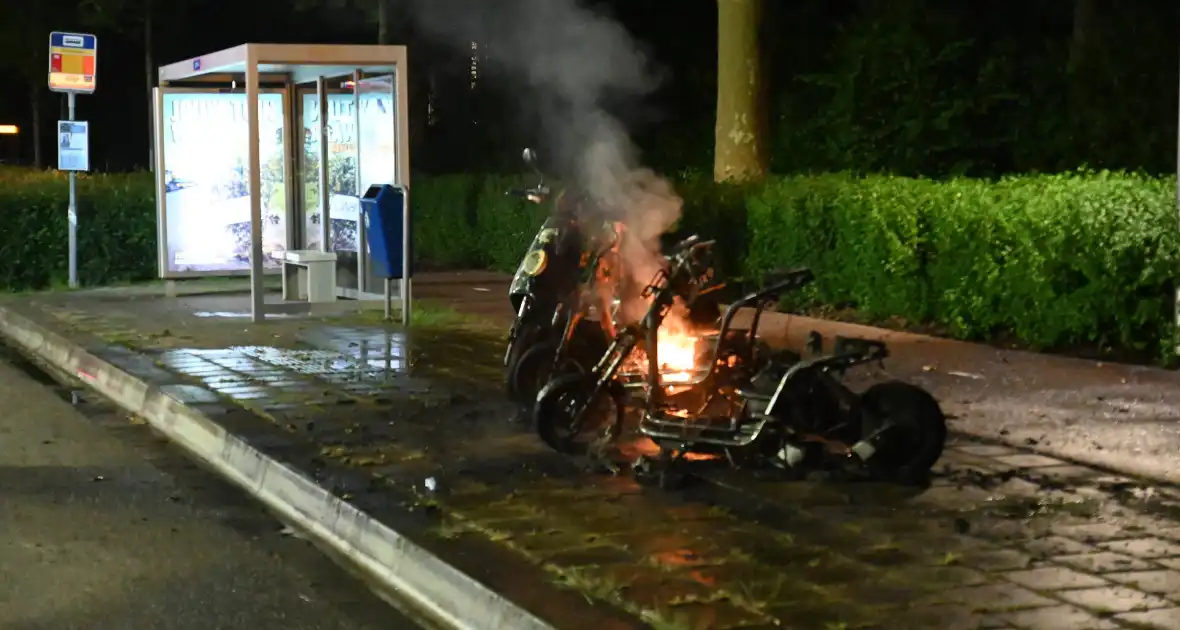 Felyx deelscooters verwoest vanwege brand - Foto 6