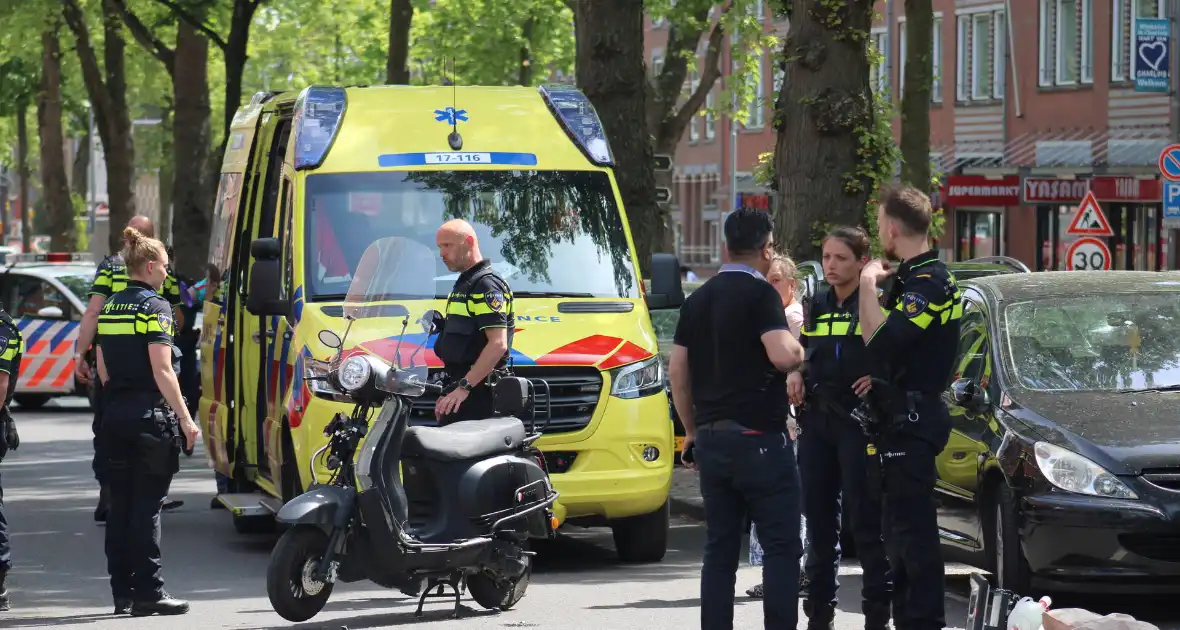 Scooterrijder gewond bij botsing met openslaand portier