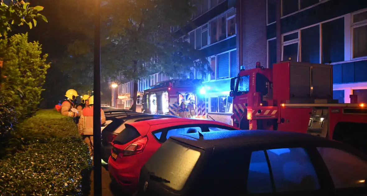 16 apartmenten ontruimd bij brand in kelder - Foto 7