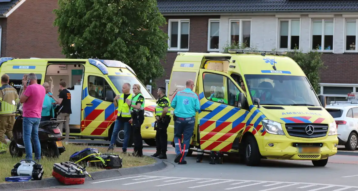 Meerdere gewonden nadat kampioenswagen kantelt - Foto 4