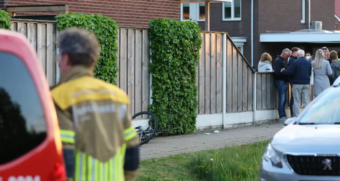Meerdere gewonden nadat kampioenswagen kantelt - Foto 5