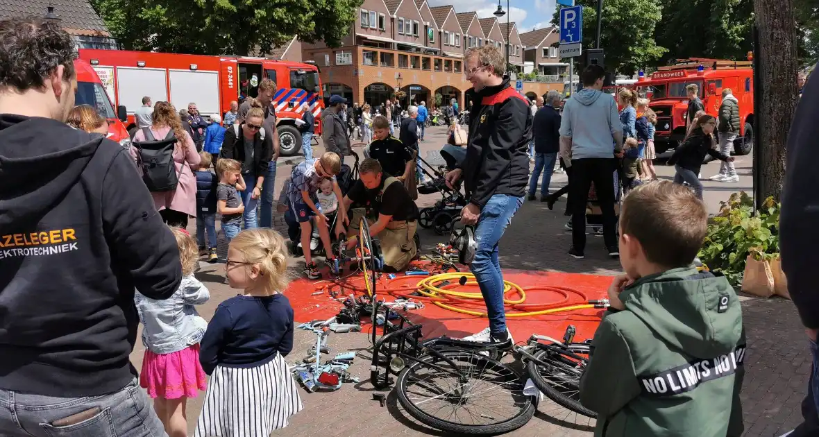 Veel bekijks bij opendag brandweer - Foto 5