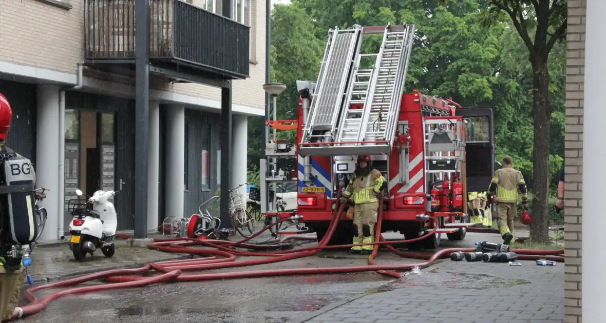 Enorme schade na brand in flatwoning - Foto 11