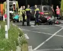 Ongeval tussen voertuigen en motoren