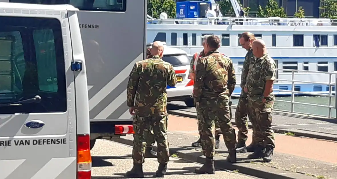 Spoorweghavenbrug afgezet vanwege inzet EOD - Foto 6