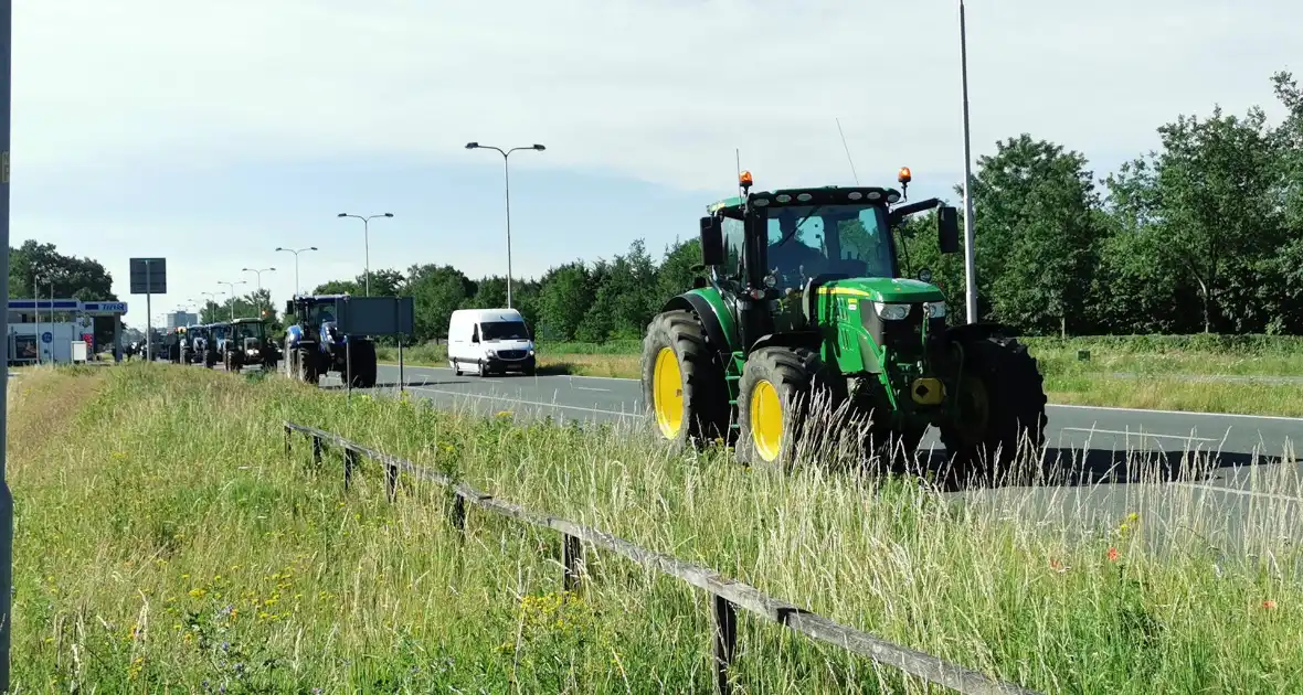 Boeren onderweg naar landelijke actie - Foto 4