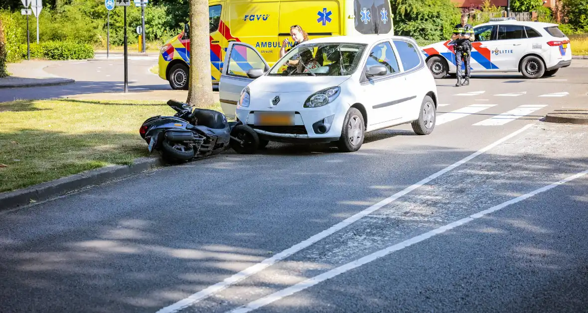 Scooter aangereden op rotonde in Nieuwland - Foto 4