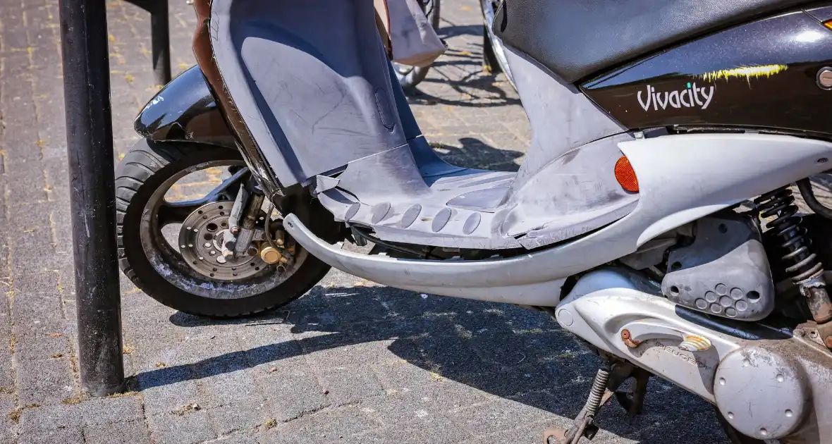 Scooter aangereden op drukke rotonde in Vathorst - Foto 7