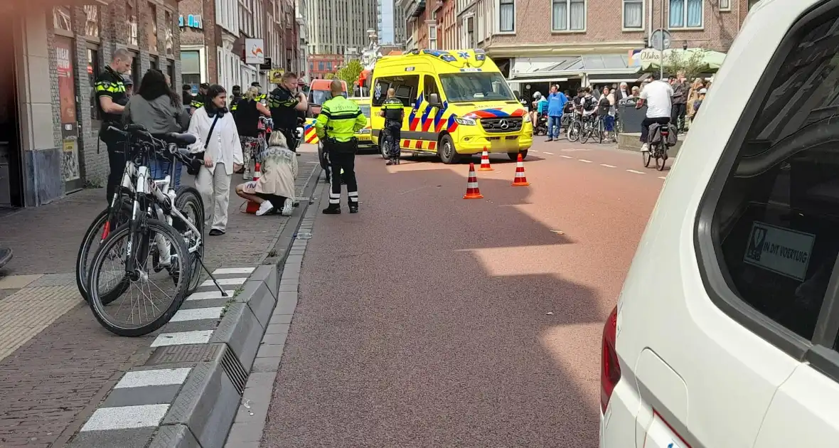 Twee personen gewond bij verkeersongeval - Foto 2