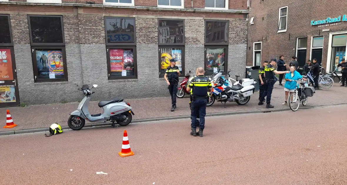 Twee personen gewond bij verkeersongeval - Foto 6