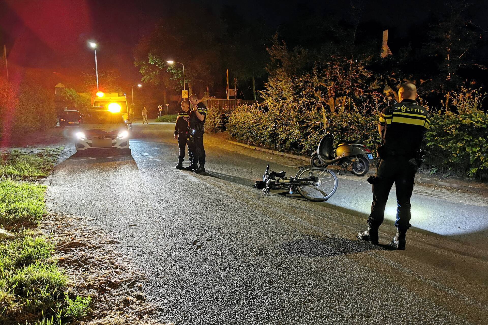 Ernstig Ongeval Tussen Fietser En Scooterrijder | 112-nu.nl