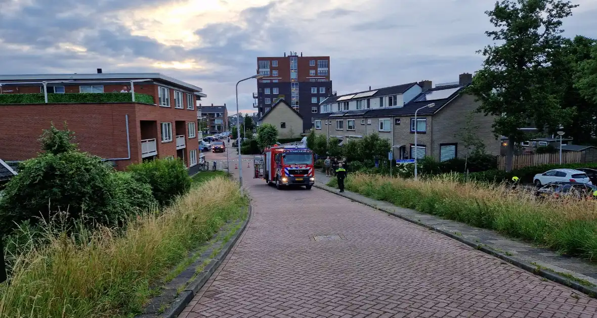 Auto rolt van dijk af - Foto 1