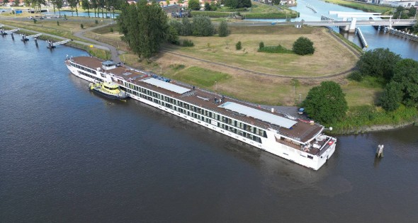 Asielboot 'Viking Legend' vervangt toeristenboot - Afbeelding 3