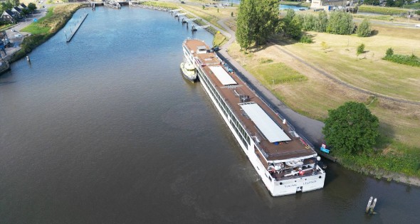 Asielboot 'Viking Legend' vervangt toeristenboot - Afbeelding 4