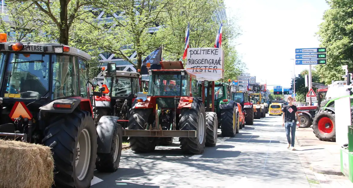 Boeren demonstreren bij de Tweede Kamer - Foto 1