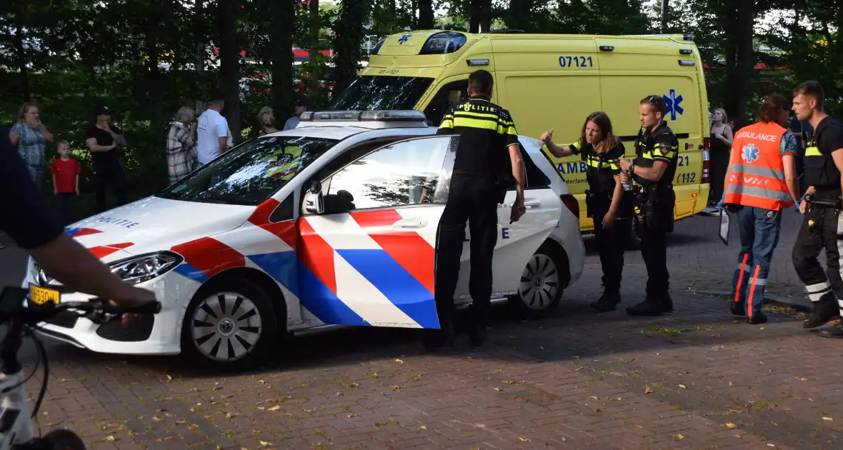 Veel hulpdiensten ingezet voor incident in woning - Foto 5