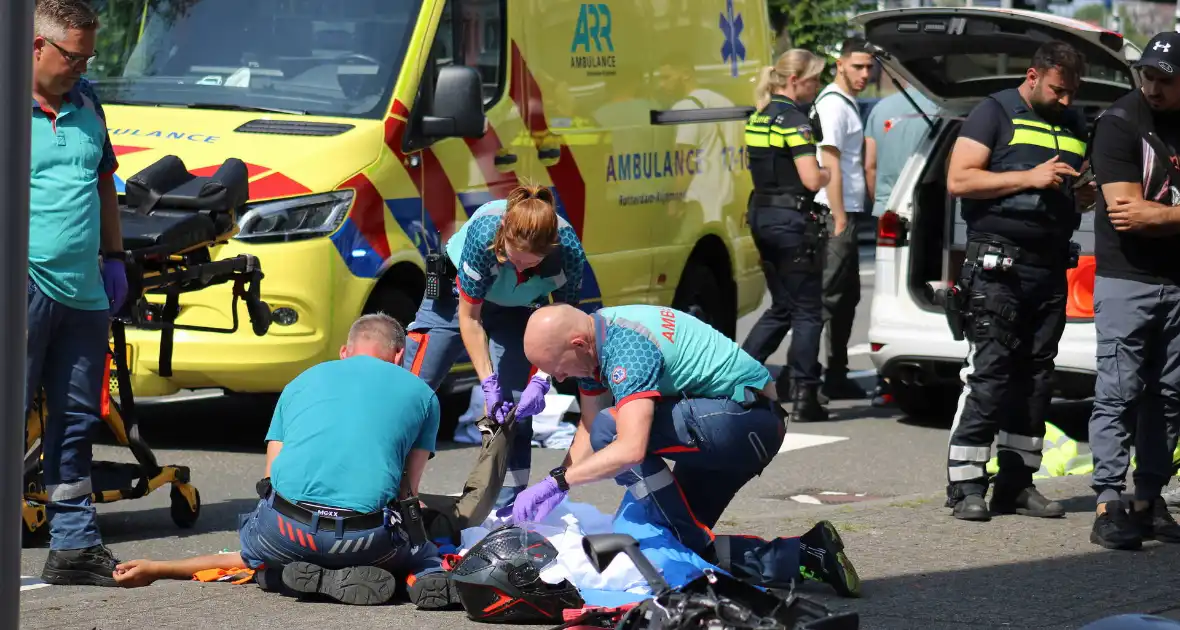 Motorrijder gewond na uitwijkmanoeuvre - Foto 8