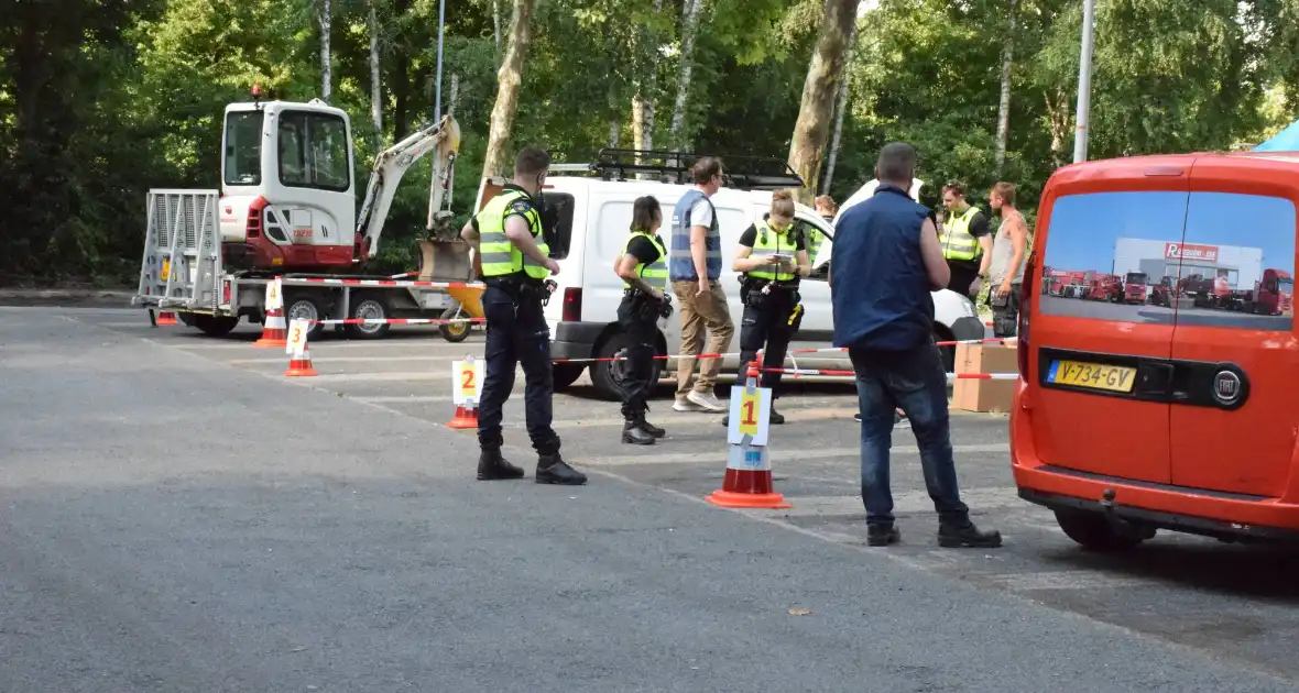 Politie treft inbrekerswerktuig aan bij grote controle - Foto 4