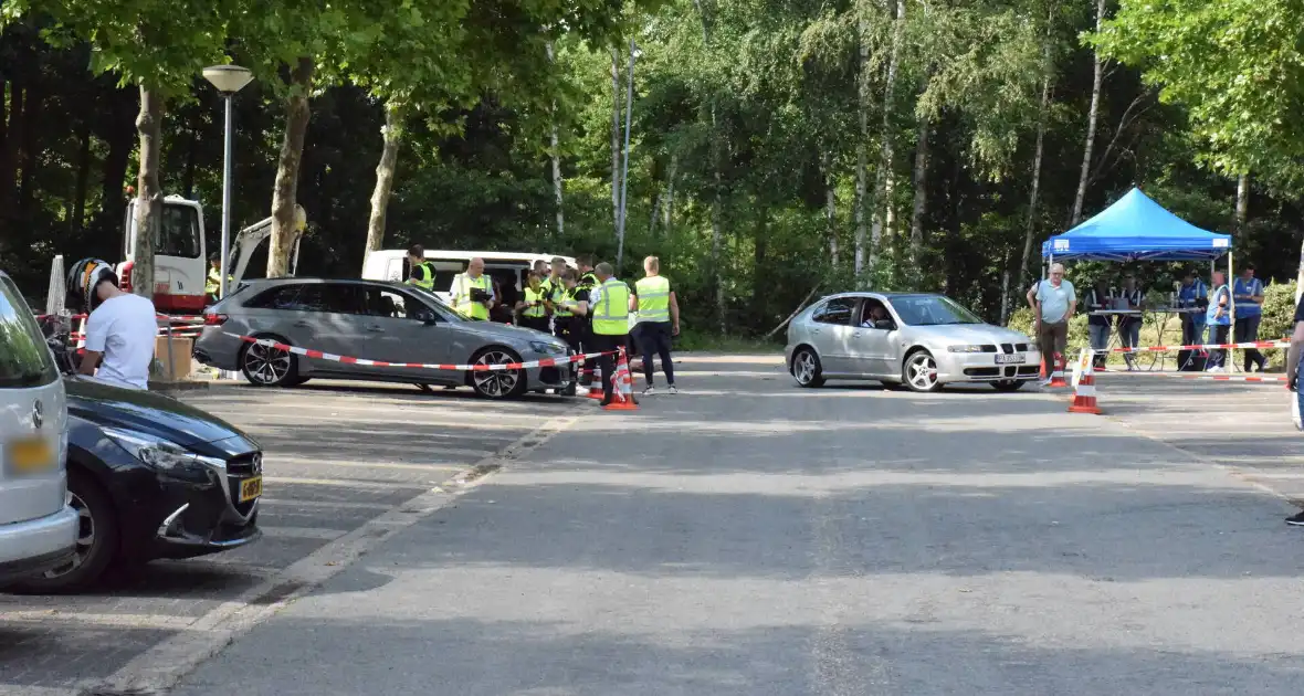 Politie treft inbrekerswerktuig aan bij grote controle - Foto 7