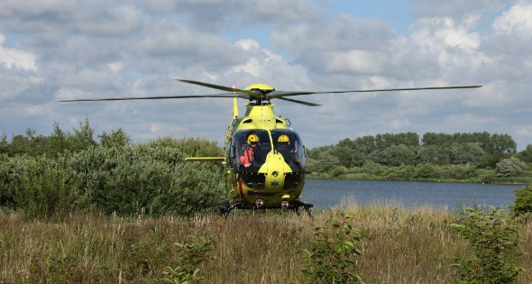 Traumahelikopter landt voor medisch incident - Afbeelding 5