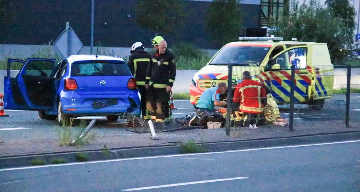 Auto flink beschadigd bij eenzijdig ongeval - Foto 3