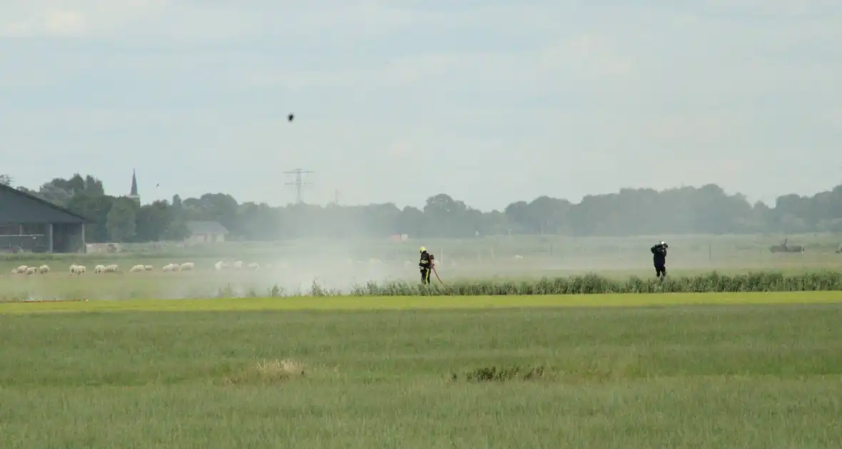 Brand langs sloot op boerenland - Foto 8